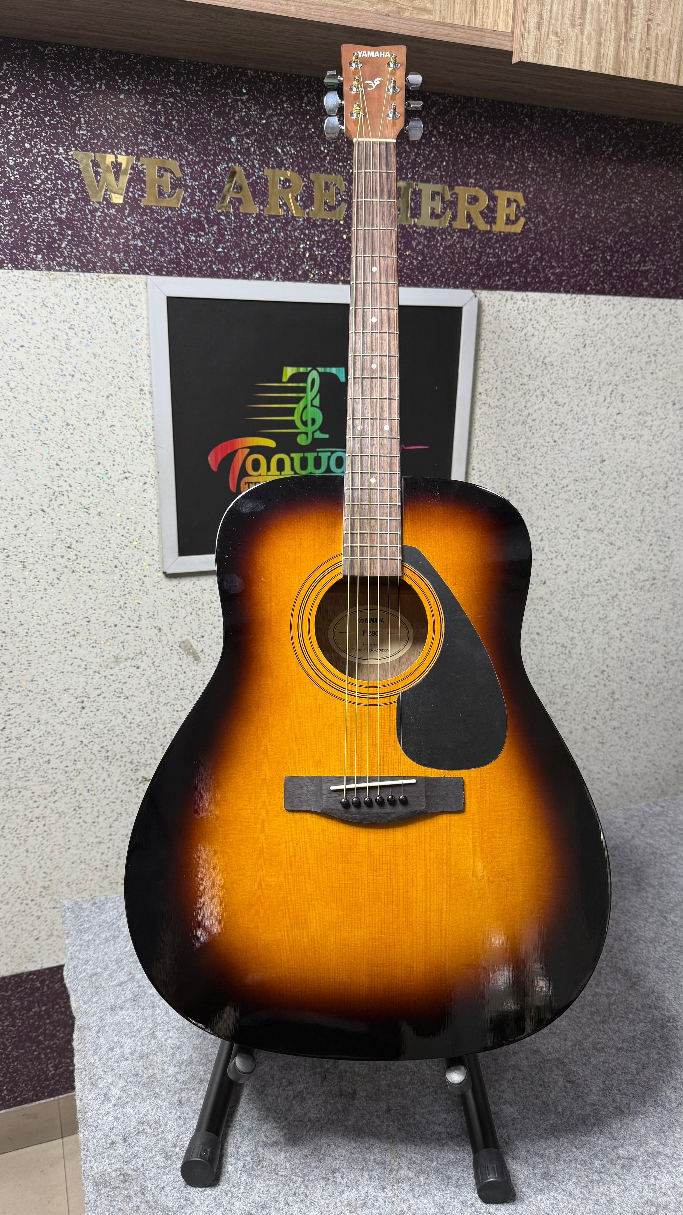 Yamaha F280 Acoustic Guitar – Tobacco Brown Sunburst